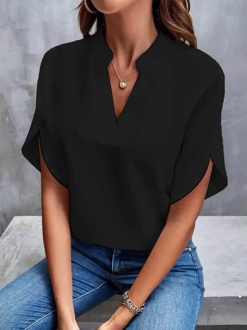 Véralune™ | Blouse avec élégant décolleté en V
