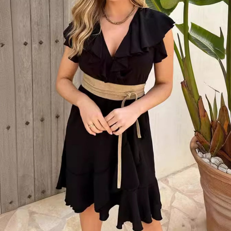 Véralune™ | Robe à taille nouée et encolure en V avec volants