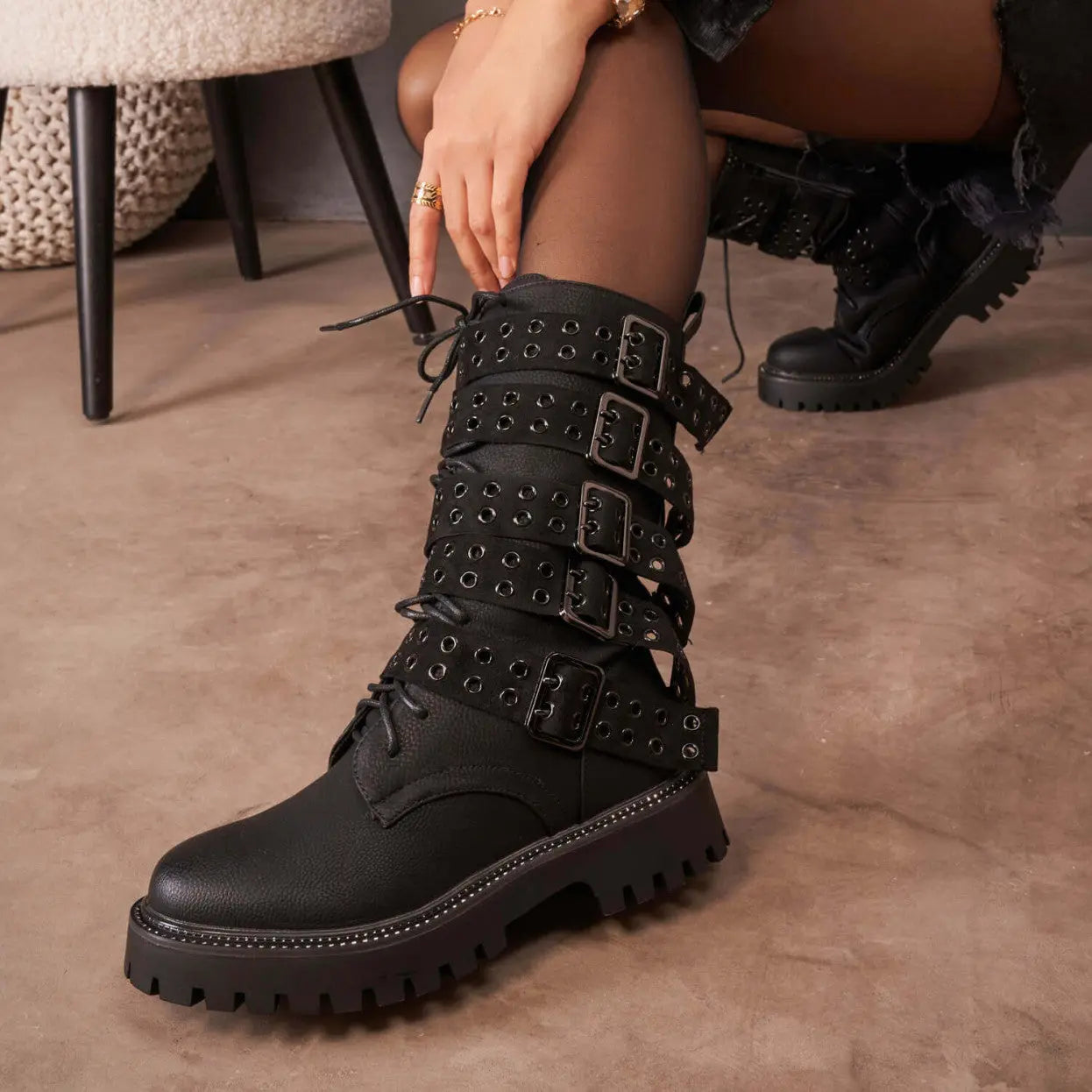 Véralune™ | Bottine avec lanières noir