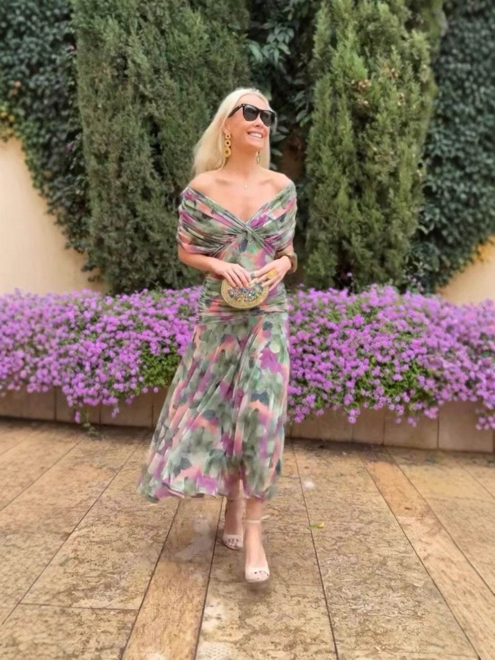 Véralune™ | Robe imprimée à encolure en V et épaules dénudées