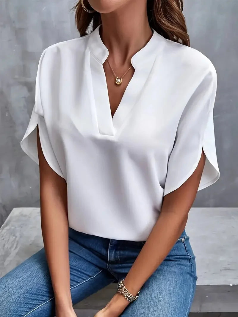 Véralune™ | Blouse avec élégant décolleté en V